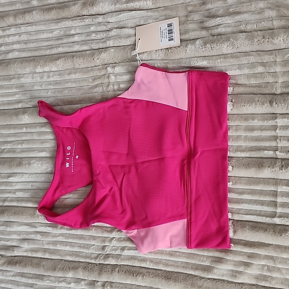 Wilo Sport Bra NWT Size Medium Pink